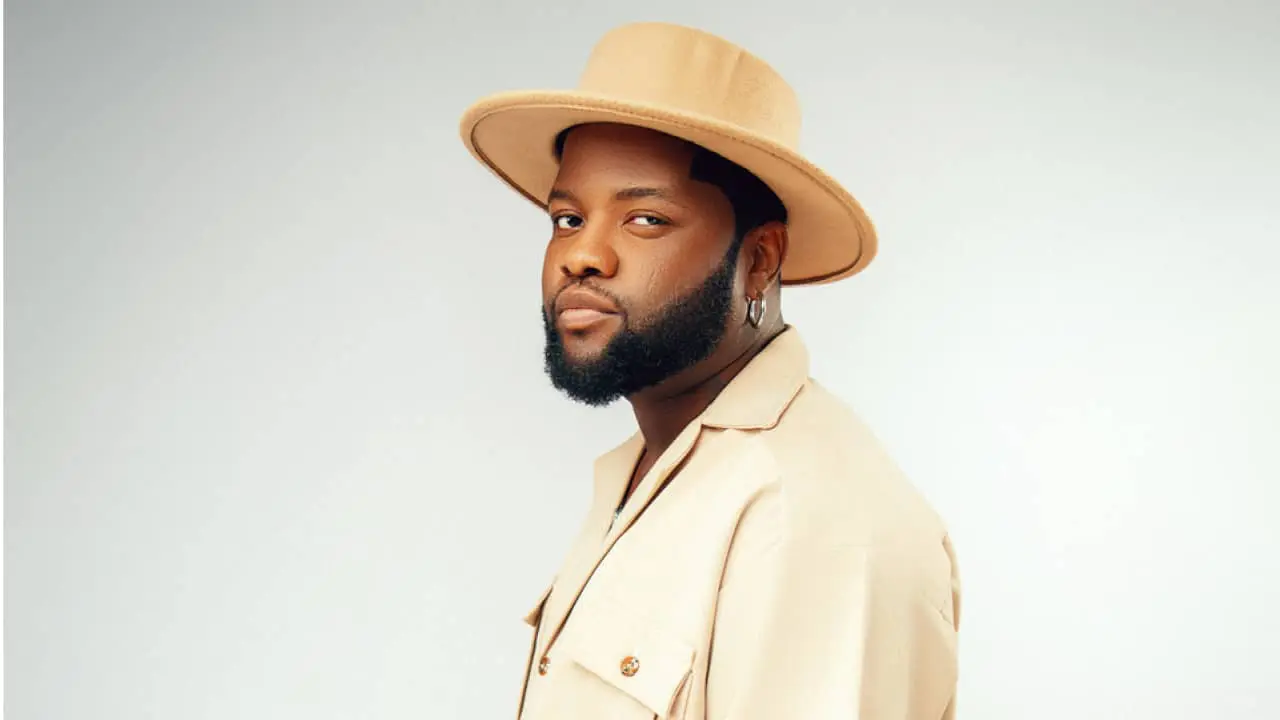 My life just restarted, allow me enjoy it – Skales begs fans