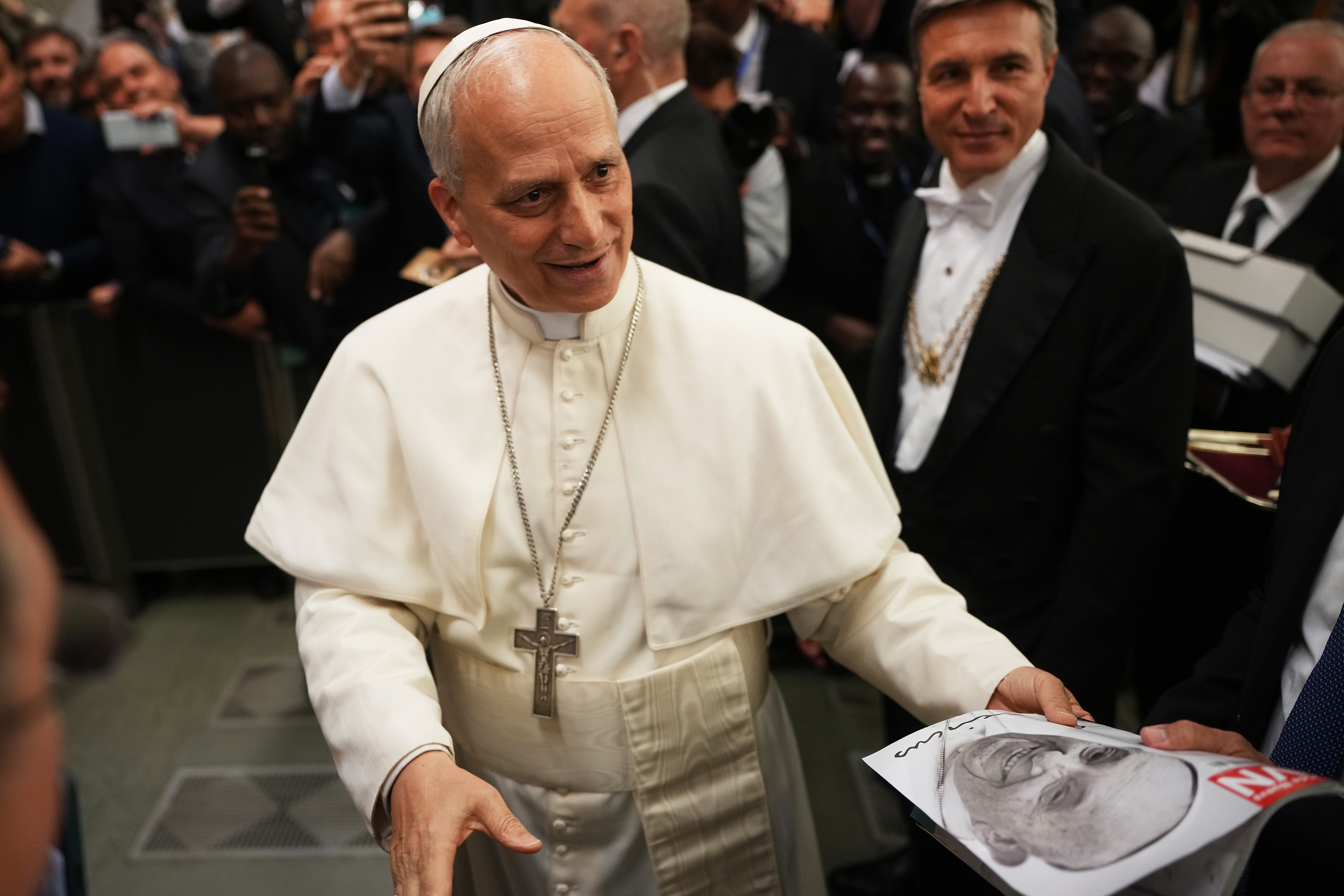 Pope Leo XIV asks journalists to use communication as a tool for peace