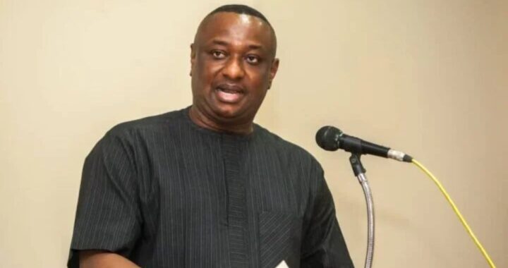 FG Grounds National Carrier Plans, Backs Private Airlines with Policy Boost