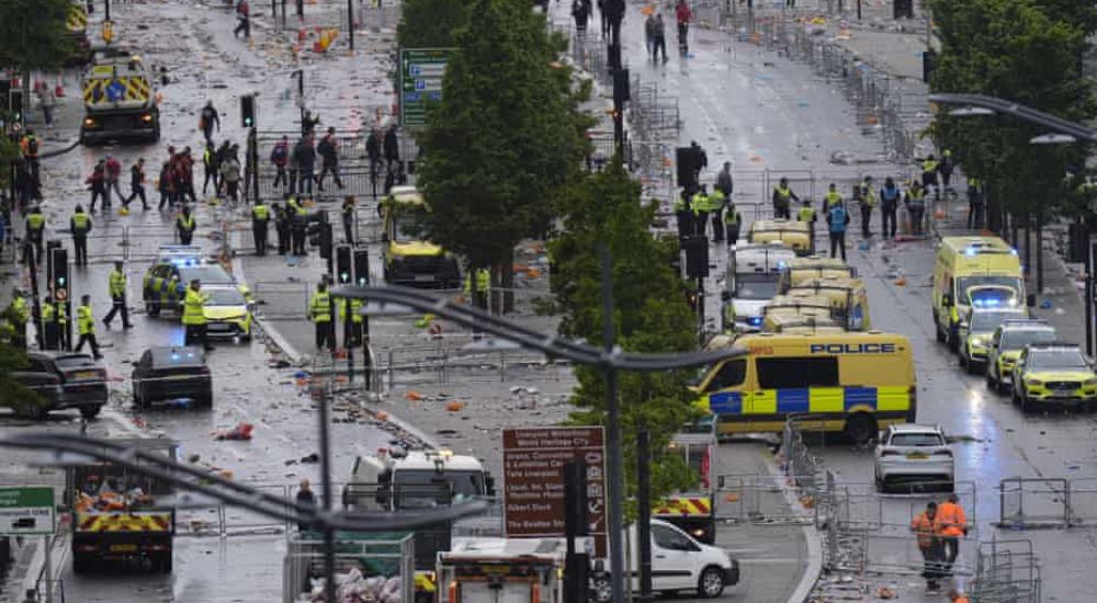 UK Police Detain Man For Ramming Car Into Liverpool FC Fans Celebrating Victory