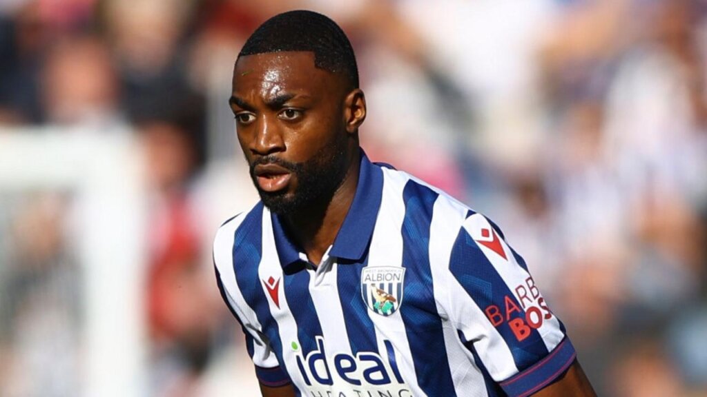 Transfer: Semi Ajayi joins Hull City on two-year contract
