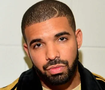 Drake loses over $100 million to gambling in one month
