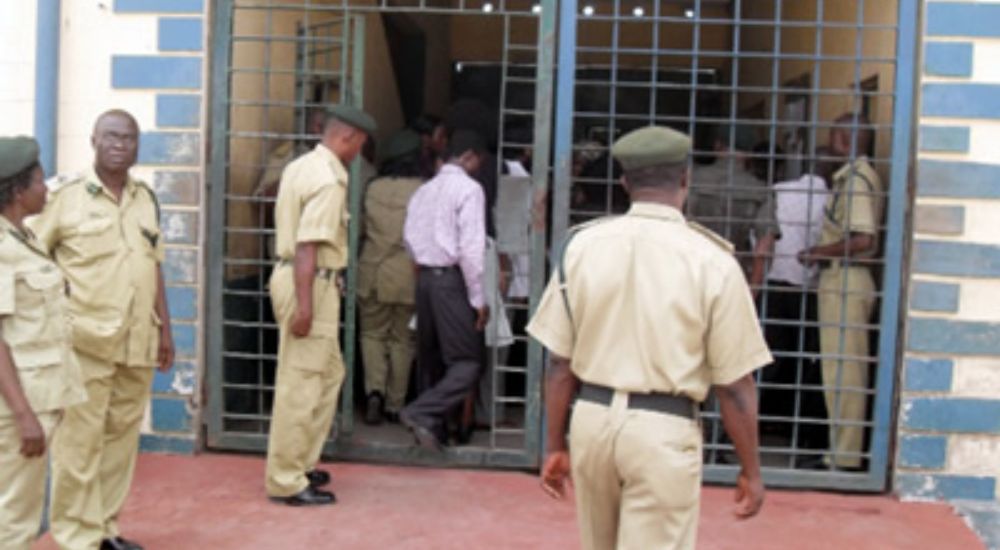 Over 900 Inmates Awaiting Trial In Plateau – NCoS Controller
