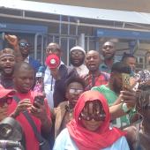 BREAKING: Sowore Leads Nigerian Protesters To Occupy MTN Office Over Alleged Exploitation, Poor Services