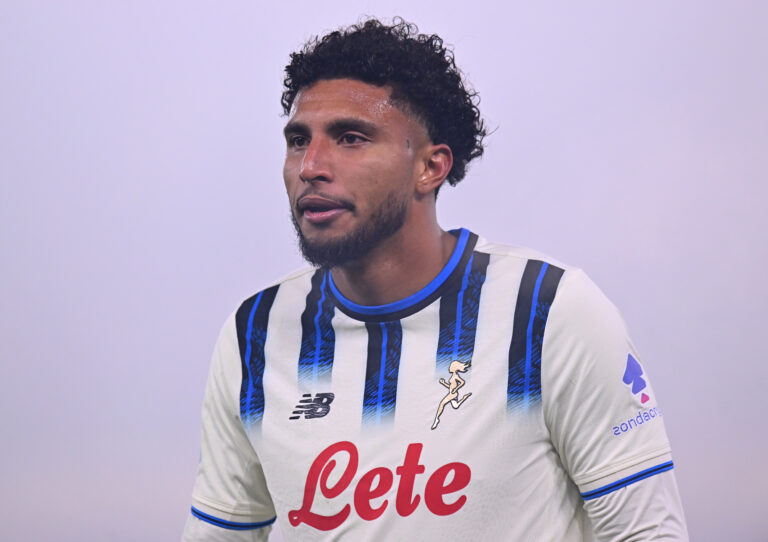 Manchester United agree personal terms with midfield signing