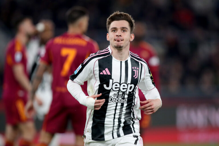 Manchester United and Liverpool track Juventus winger Manchester United and Liverpool track Juventus winger