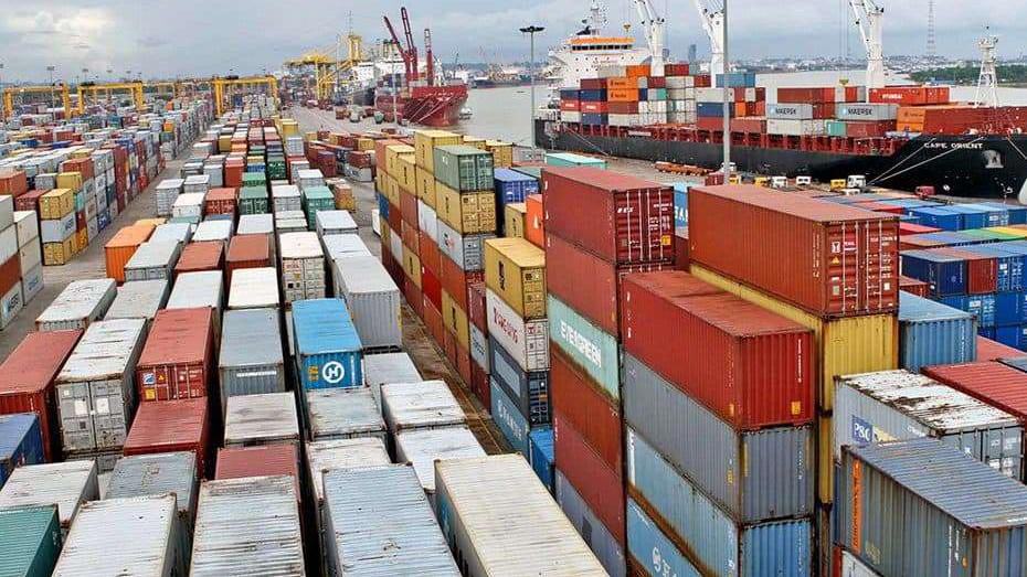 No delay at ports, Apapa Customs comptroller warns officers