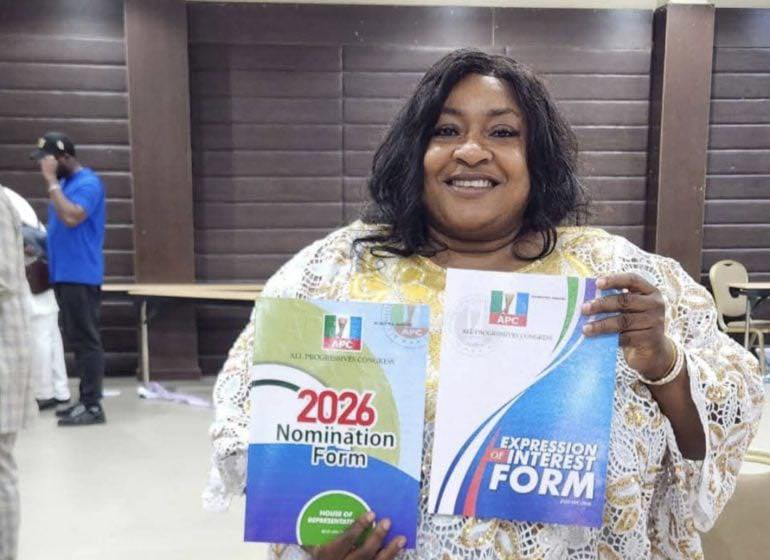 Actress Foluke Daramola picks APC nomination forms for House of Reps