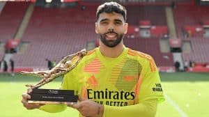 Arsenal Goalie David Raya Seals Third Straight Golden Glove