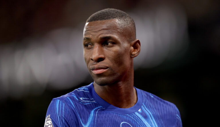 Nicolas Jackson set to stay and fight for his Chelsea future Nicolas Jackson set to stay and fight for his Chelsea future