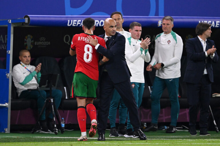 Portugal boss hails Bruno Fernandes ‘ record-breaking United season Portugal boss hails Bruno Fernandes ‘ record-breaking United season