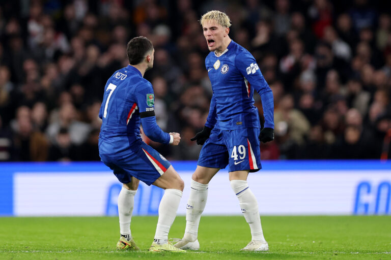 Aston Villa in talks to sign two Chelsea attackers Aston Villa in talks to sign two Chelsea attackers