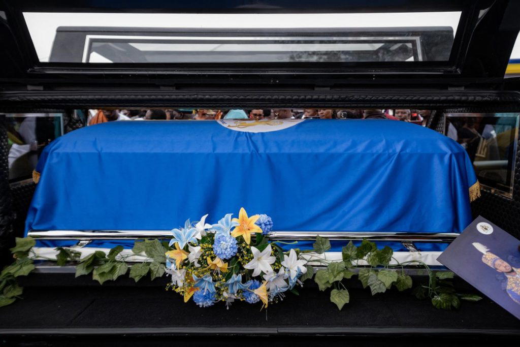 Uganda buries ‘youngest’ king amid succession row Uganda buries ‘youngest’ king amid succession row