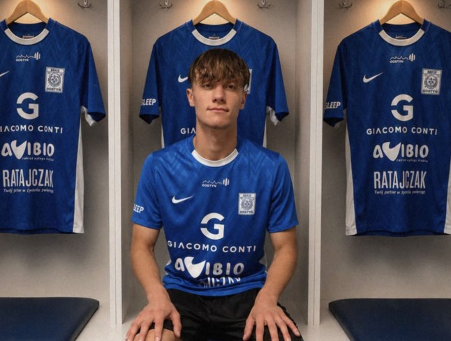 20-year-old footballer dies after deer smashed through car windscreen 20-year-old footballer dies after deer smashed through car windscreen
