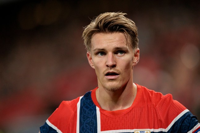Arsenal captain Martin Odegaard hits out at Bernardo Silva – ‘He completely lost his head’ Arsenal captain Martin Odegaard hits out at Bernardo Silva – ‘He completely lost his head’