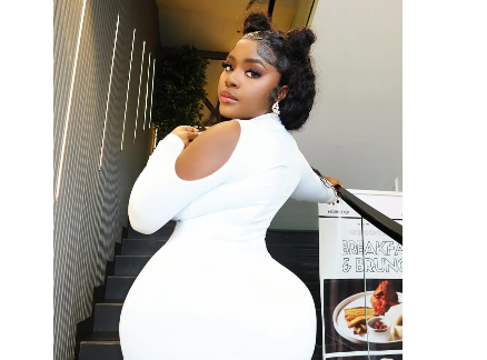 I’m a pure gold digger, I don’t mind— Spicysophiee I’m a pure gold digger, I don’t mind— Spicysophiee