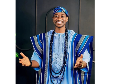 Lateef Adedimeji rewards first 10 winners of Baba Eta challenge on DusDus Lateef Adedimeji rewards first 10 winners of Baba Eta challenge on DusDus
