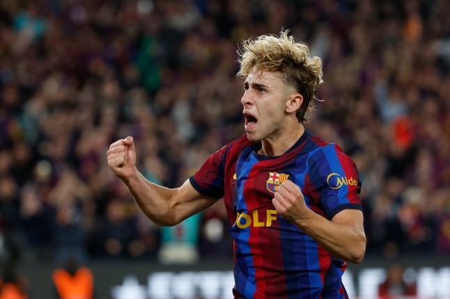 Manchester United make approach to Barcelona and Atletico Madrid to sign two midfielders